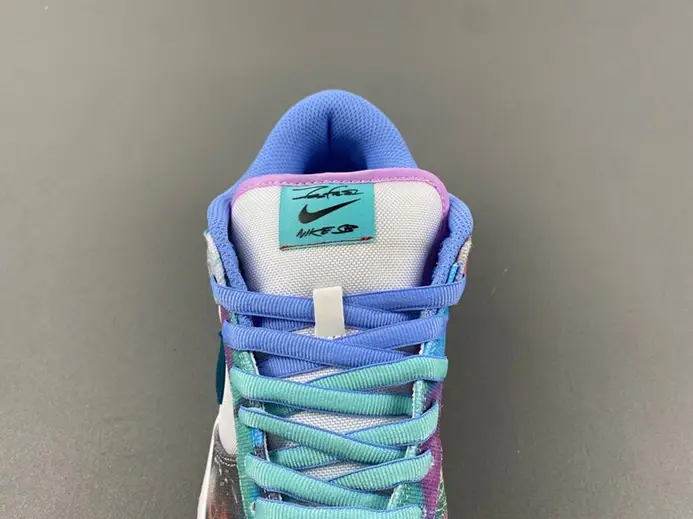 Nike SB Dunk Low Futura Laboratories Bleached Aqua  HF6061-400 Unique 3032 