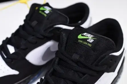 Nike SB Dunk Low Staple Panda Pigeon - BV1310-013 Trendy 5083 