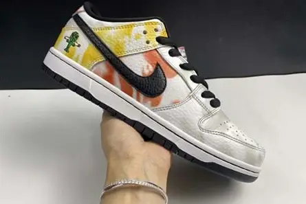 Nike SB Dunk Low“Raygun” BQ6832-101 Cozy 1617 