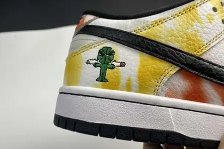 Nike SB Dunk Low“Raygun” BQ6832-101 Cozy 1617 