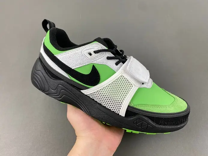 Nike Zoom Field Jaxx SP HQ3061-104 Sleek 2212 
