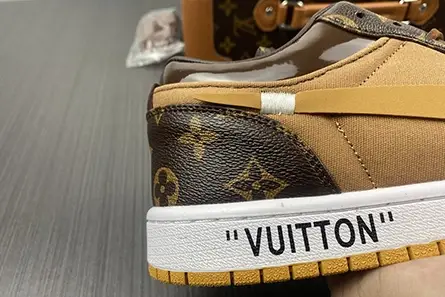 OFF-WHITE x Air Jordan 1 554724-555 Classic 5495  BFF32