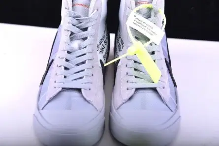 Off-White Nike Blazer The Queen AA3832-002 Resilient 9443 