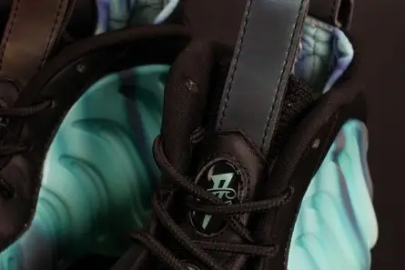 Refined 3470 Nike Air Foamposite One "Northern Lights" Black Green mens 840559-001 
