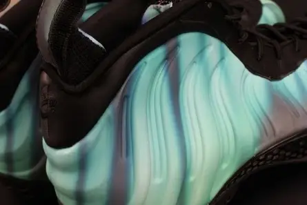 Refined 3470 Nike Air Foamposite One "Northern Lights" Black Green mens 840559-001 