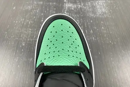 Resilient 3737 Jordan 1 Retro High OG Green Glow DZ5485-130 