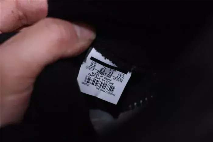 Resilient 6925 Air Jordan 11 “Cap and Gown” black  378037-005 
