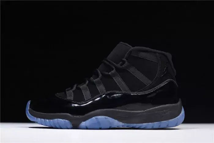 Resilient 6925 Air Jordan 11 “Cap and Gown” black  378037-005 