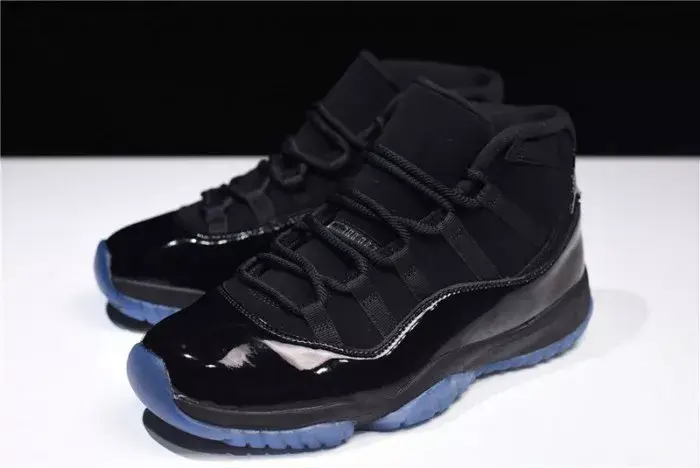 Resilient 6925 Air Jordan 11 “Cap and Gown” black  378037-005 
