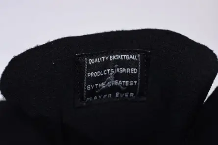 Resilient 6925 Air Jordan 11 “Cap and Gown” black  378037-005 