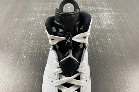 Resilient 7275 Air Jordan 6 “Reverse Oreo” CT8529-112 