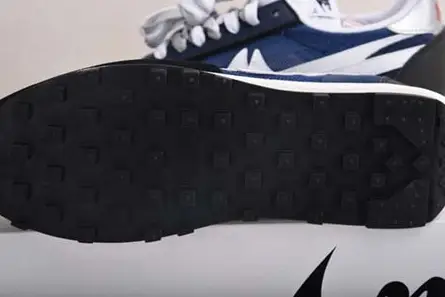 Sacai x Nike BV0073 401 Durable 5149 