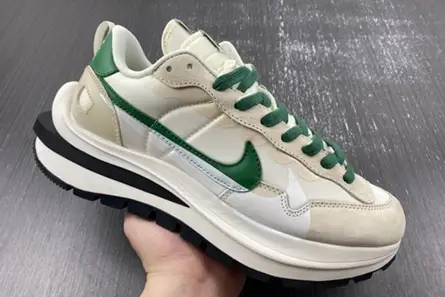 Sacai x VaporWaffle DD1875-102 EyeCatching 3499 