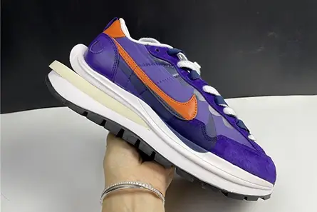 Sleek 2224 sacai x Nike VaporWaffle Dark Iris DD1875-500 