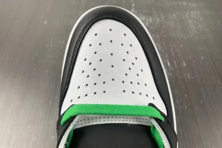 Sleek 9225 Air Jordan 1 High OG “Lucky Green” DZ5485-031 
