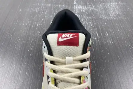 SmartChoice 276 Nike SB Dunk Low Paris  308270-111 