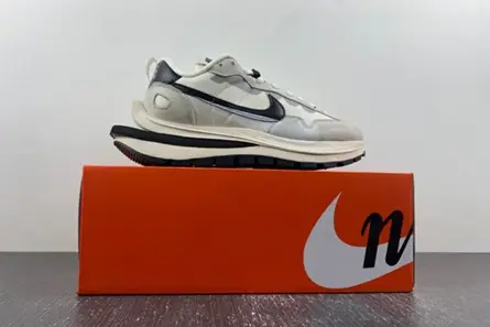 SmartChoice 9209 Sacai x VaporWaffle DD1875-101 