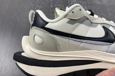 SmartChoice 9209 Sacai x VaporWaffle DD1875-101 