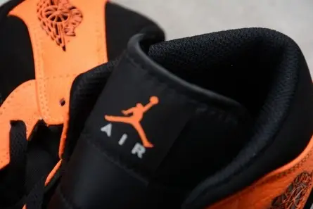 Soft 1505 Air Jordan 1 Mid Black Orange 554724-062 