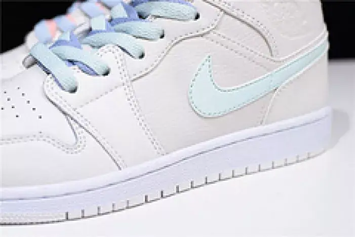 Soft 2720 Air Jordan 1 Mid GG 