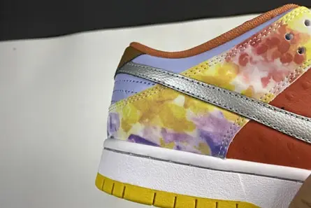 Sophisticated 8070 Nike SB Dunk Low “CNY” CV1628-800 