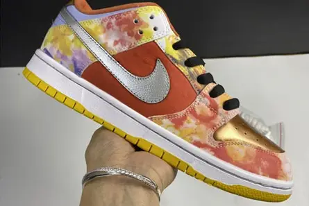 Sophisticated 8070 Nike SB Dunk Low “CNY” CV1628-800 