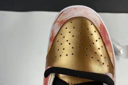 Sophisticated 8070 Nike SB Dunk Low “CNY” CV1628-800 