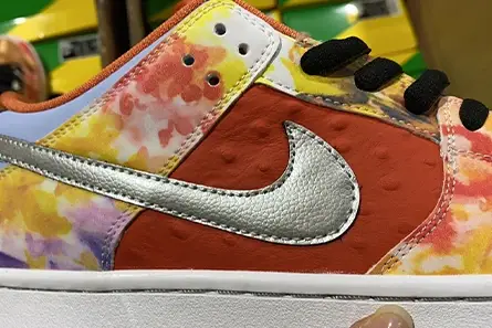Sophisticated 8070 Nike SB Dunk Low “CNY” CV1628-800 