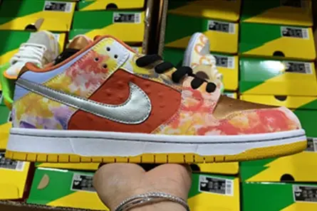 Sophisticated 8070 Nike SB Dunk Low “CNY” CV1628-800 