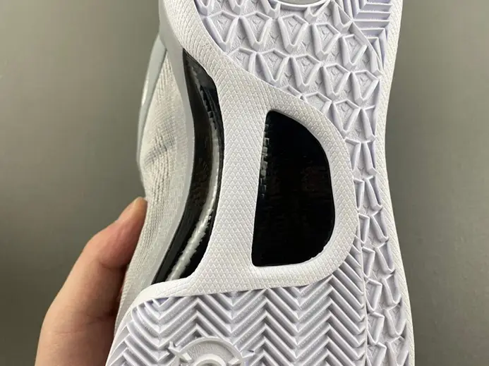 SportInspired 1049 Nike Kobe 6 Protro HF9550-002 