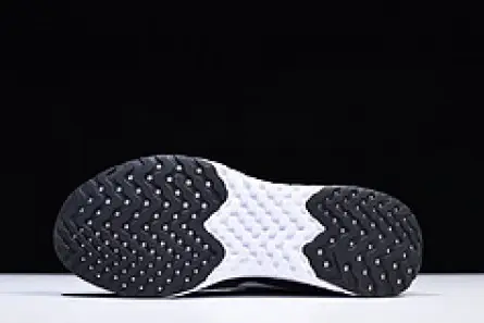 SportInspired 4754 Nike Epic React Flyknit black and white  AA1625 001 