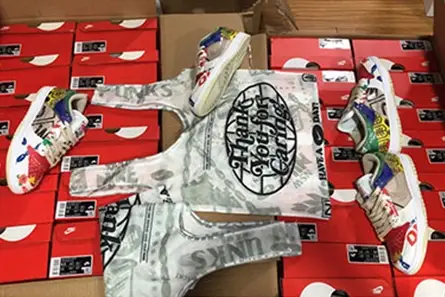 SportInspired 482 Nike Dunk Low SP “Thank You For Caring” DA6125-900 