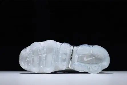 SportInspired 5651 Nike VaporMax Plus "Triple White" Pure Platinum mens  924453-100 