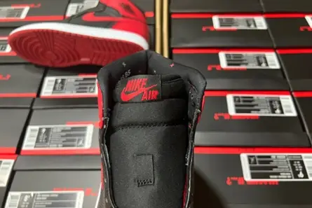 SportInspired 8488 Air Jordan 1 Retro high ban 432001-001 