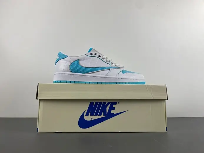 StreetReady 3779 Travis Scott x Air Jordan 1 DM7866-771 