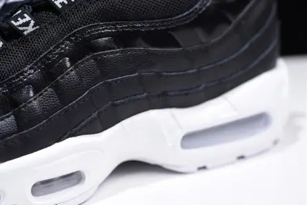 StreetReady 6032 Air Max 95 Premium 'Overbranded' - Nike - 538416-020 