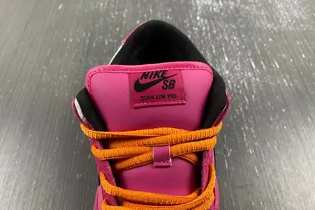 The Powerpuff Girls x Nike SB Dunk Low “Buttercup”  FZ8319-600 Vibrant 5557 