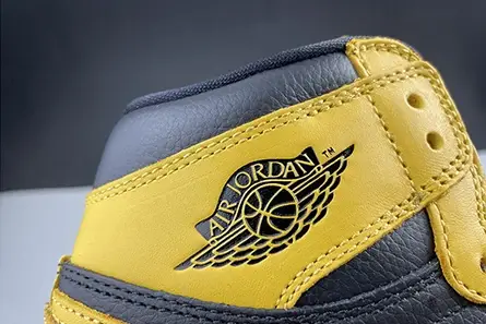 Timeless 621 Air Jordan 1 High OG “Pollen” 555088-701 