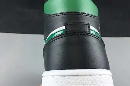 Timeless 9840 Air Jordan 1 Mid HEI 554724-067 