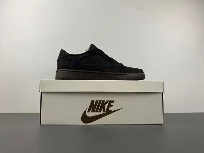 Travis Sco tt x Air Jordan 1 Low OG DM7866-202 Refined 6927  BAEAA77