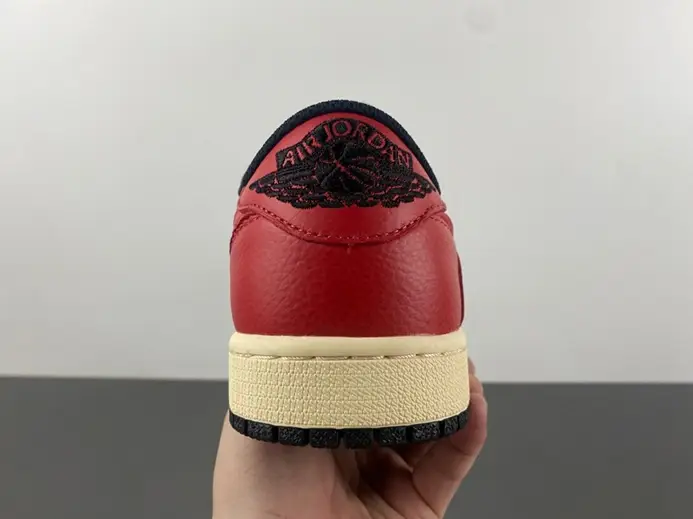 Travis Scott x Air Jordan 1 DM7866-061 Comfortable 2036 