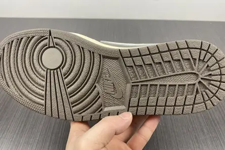Travis Scott x Air Jordan 1 DM7866-162 SportInspired 5704 