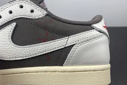 Travis Scott x Air Jordan 1 DM7866-162 SportInspired 5704 