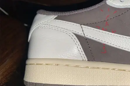 Travis Scott x Air Jordan 1 DM7866-162 SportInspired 5704 