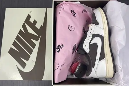 Travis Scott x Air Jordan 1 DM7866-162 SportInspired 5704 