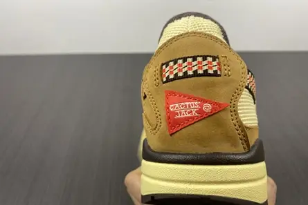 Travis Scott x Nike Air Max 1 Colorway Has Surfaced DO9392-701 Comfortable 7033 