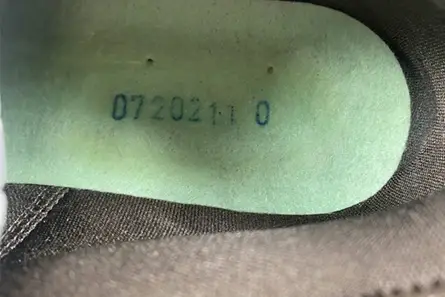 Travis Scott x Nike Air Max 1 Colorway Has Surfaced DO9392-701 Comfortable 7033 