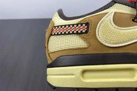 Travis Scott x Nike Air Max 1 Colorway Has Surfaced DO9392-701 Comfortable 7033 