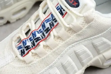 Trendsetting 9248 Nike AIR MAX 95 TT 