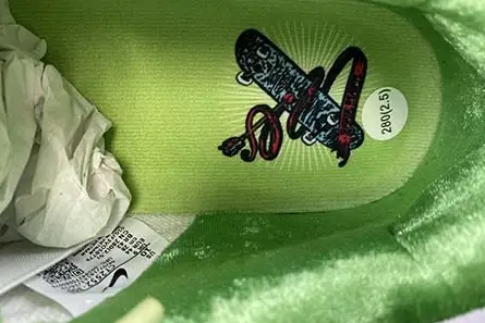 Trendy 2423 Strangelove x NK Sb Dunk Low 2020 CT2552-300 